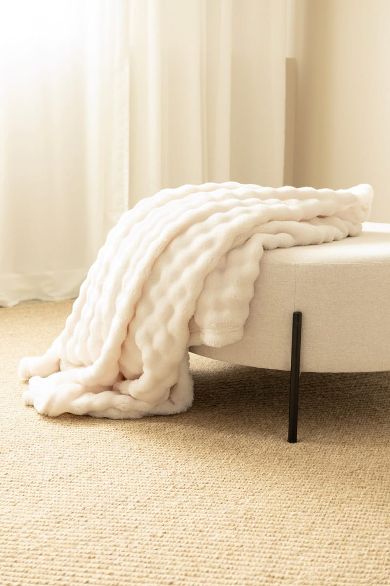 Pläd Pom Pom 150x220 cm, Creme