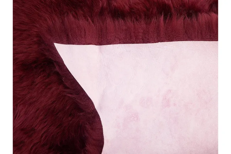 Uluru Fårskinn 65x110 cm - Röd - Textilier & mattor - Mattor - Fällar & skinnmattor