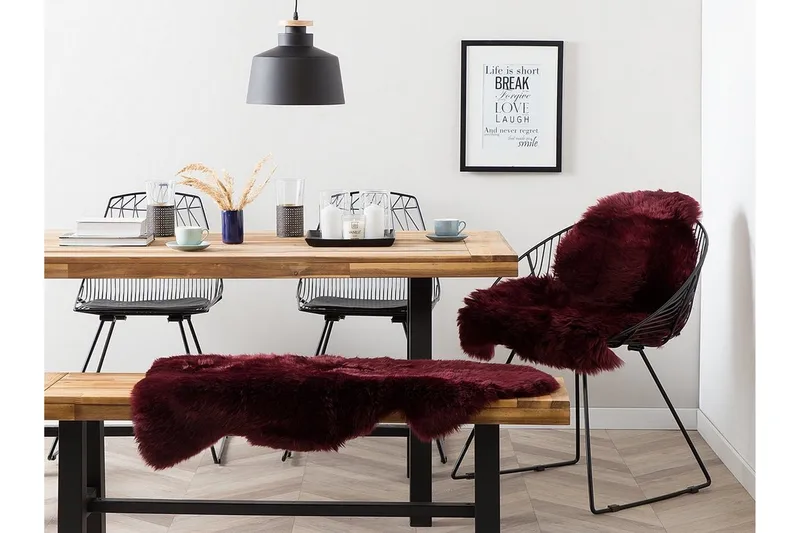 Uluru Fårskinn 65x110 cm, Röd