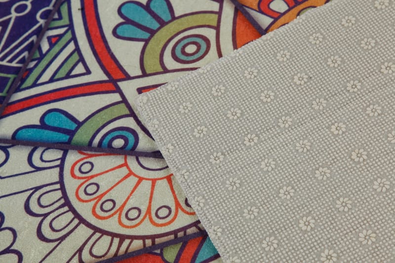 Aremana Matta 100x150 cm - Flerfärgad - Textilier & mattor - Mattor - Modern matta - Friezemattor