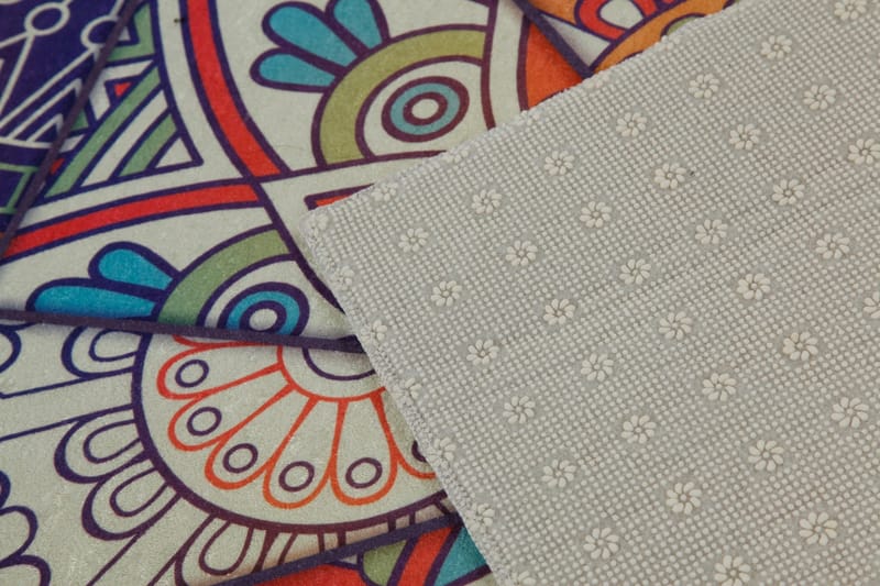 Aremana Matta 100x200 cm - Flerfärgad - Textilier & mattor - Mattor - Modern matta - Friezemattor