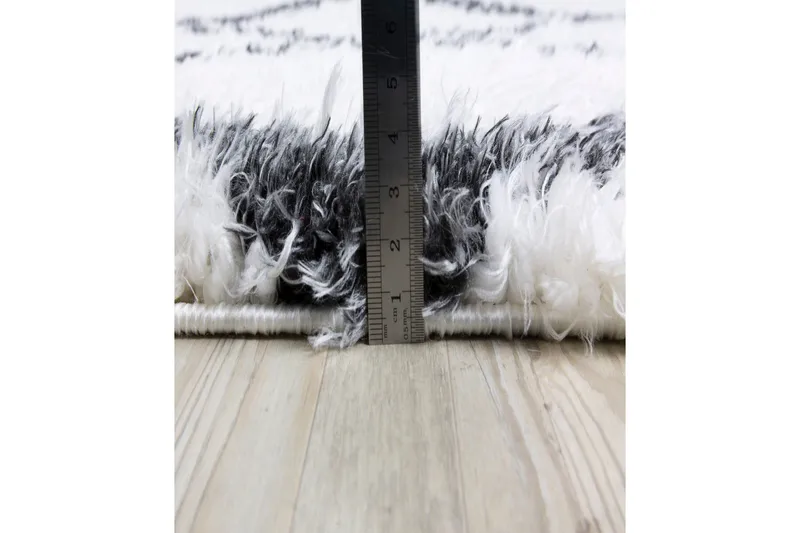 Nishiki Wiltonmatta 160x230 cm Rektangulär - Vit/Antracit - Textilier & mattor - Mattor - Modern matta - Friezemattor