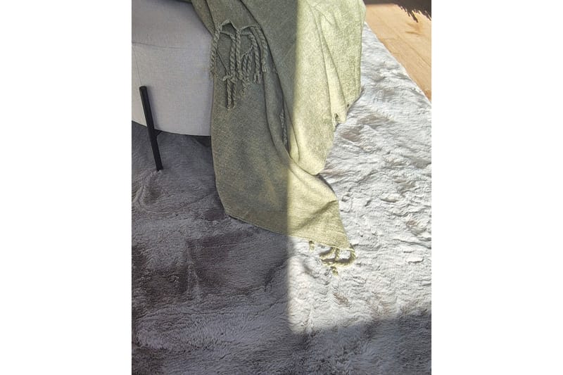 Heaven Deluxe Ryamatta 140x200 cm - Grå - Textilier & mattor - Mattor - Modern matta - Ryamattor