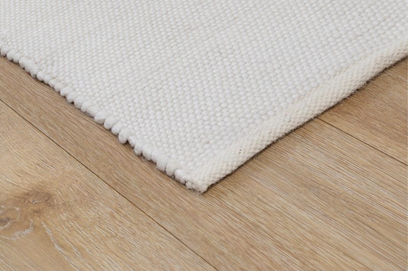 Holma Wiltonmatta 160x230 cm Rektangulär - Vit - Textilier & mattor - Mattor - Modern matta - Friezemattor