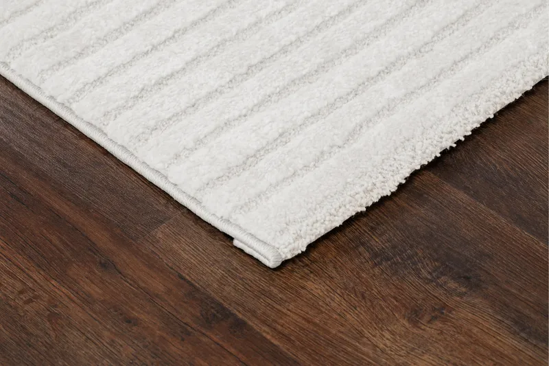 Bella Wiltonmatta 160x230 cm Rektangulär - Vit - Textilier & mattor - Mattor - Modern matta - Friezemattor