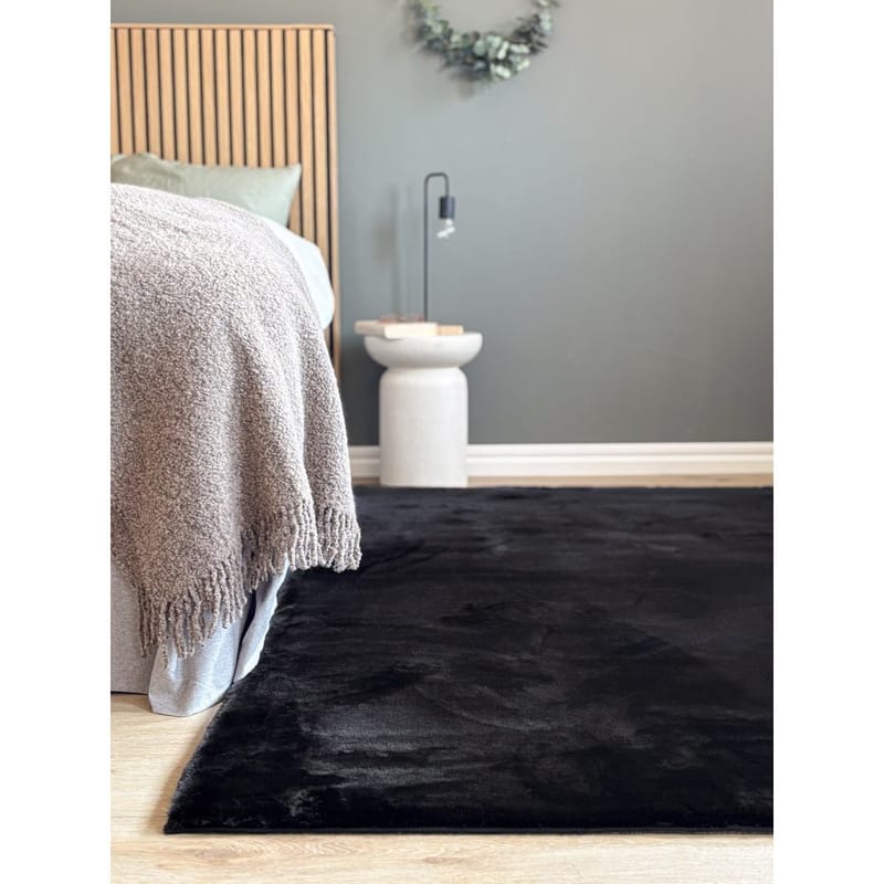 Ryamatta Heaven - 200x290 cm, Svart - Textilier & mattor - Mattor - Modern matta - Ryamattor