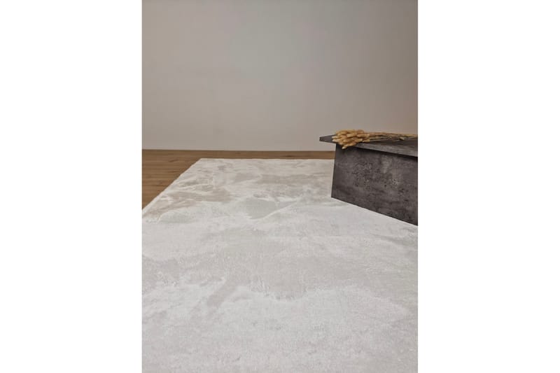 Nirvana Ryamatta 160x230 cm White - Ryamattor