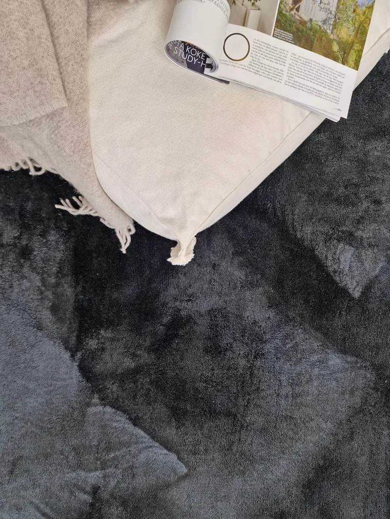 Cozy Ryamatta 110x160 cm Rektangulär - Svart - Textilier & mattor - Mattor - Modern matta - Ryamattor