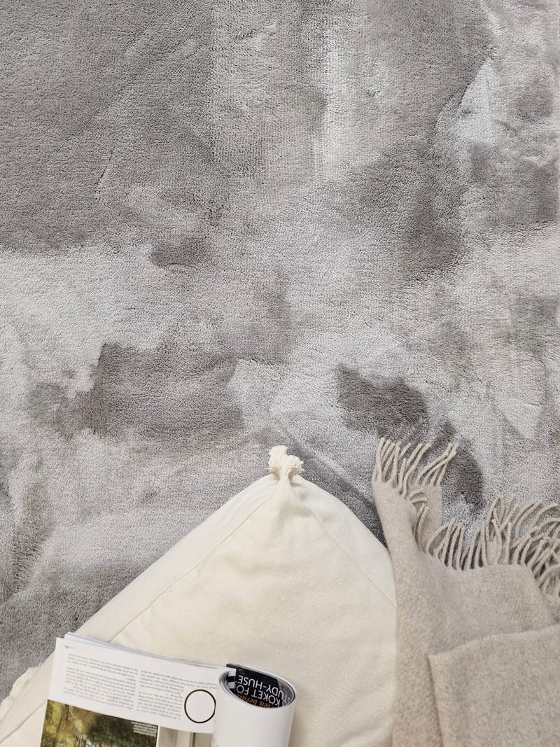 Cozy Ryamatta 133x190 cm Rektangulär - Silver - Textilier & mattor - Mattor - Modern matta - Ryamattor