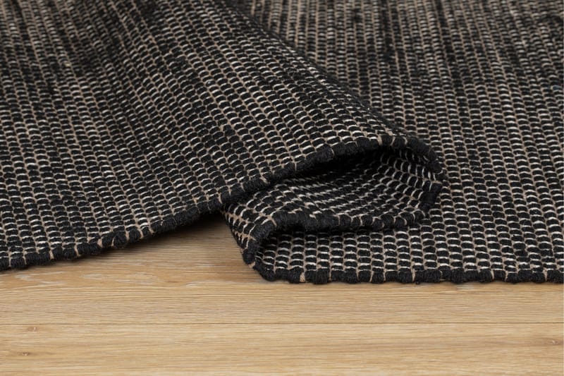 Torsby Ullmatta 140x200 cm Rektangulär - Svart - Textilier & mattor - Mattor - Modern matta - Ullmattor