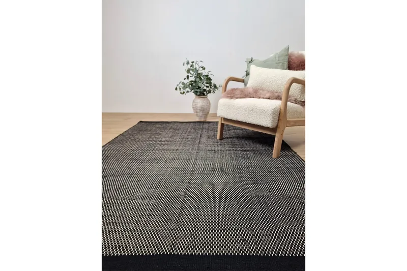 Torsby Ullmatta 200x290 cm Rektangulär - Svart - Textilier & mattor - Mattor - Modern matta - Ullmattor