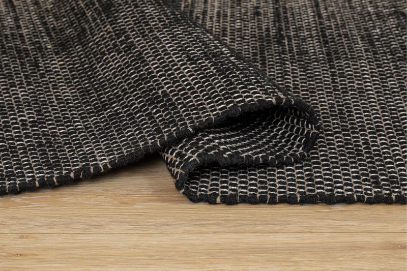 Torsby Ullmatta 300x400 cm Rektangulär - Svart - Textilier & mattor - Mattor - Modern matta - Ullmattor
