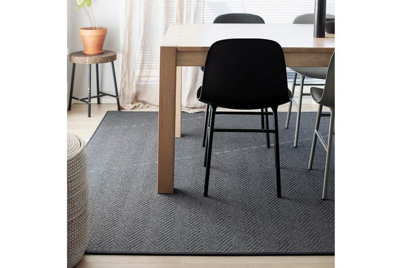 ELSA Matta Rund 133 cm Svart - Vm Carpet - Textilier & mattor - Mattor - Modern matta - Ullmattor