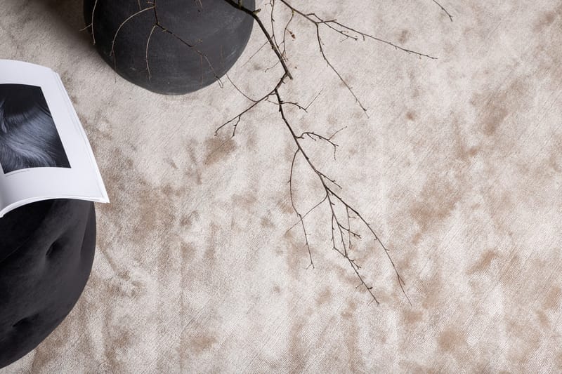 Indra Viskosmatta 200 - Beige - Textilier & mattor - Mattor - Modern matta - Viskosmattor