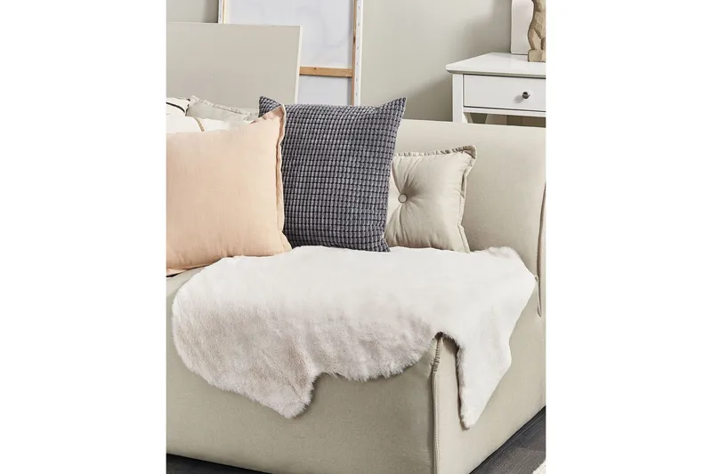 Undara Skinnmatta 60x90 cm - Beige - Textilier & mattor - Mattor - Små mattor