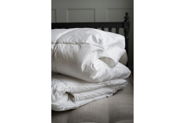 Hotelltäcke 150x200 cm - Enkeltäcke - Täcke - Sängkläder