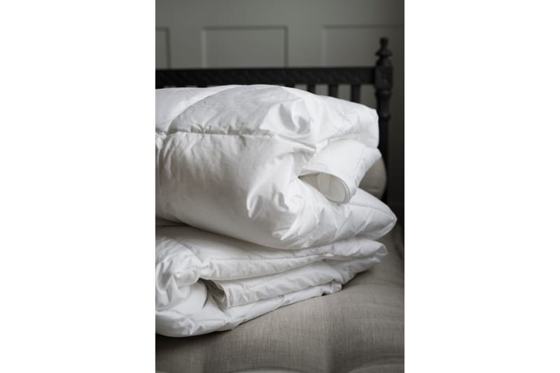 Hotelltäcke 220x210 cm - Täcke - Dubbeltäcke - Sängkläder