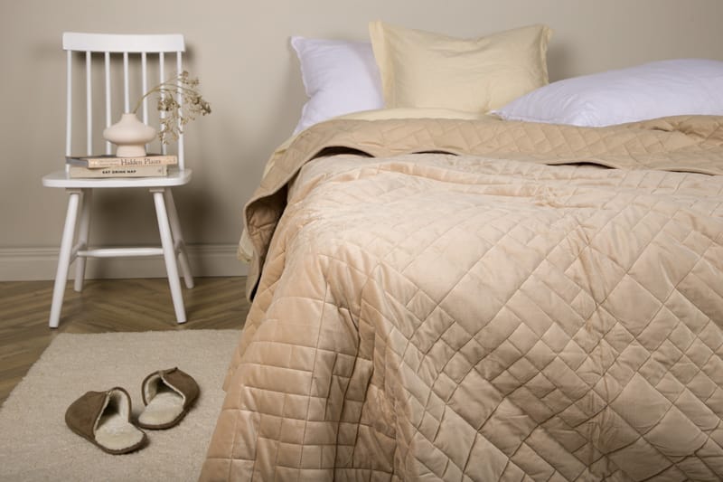 Jilly Överkast 260x260 cm - Beige - Textilier & mattor - Sängkläder - Överkast