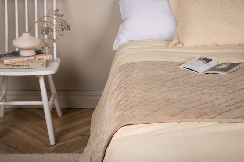 Jilly Överkast 80x260 cm - Beige - Textilier & mattor - Sängkläder - Överkast