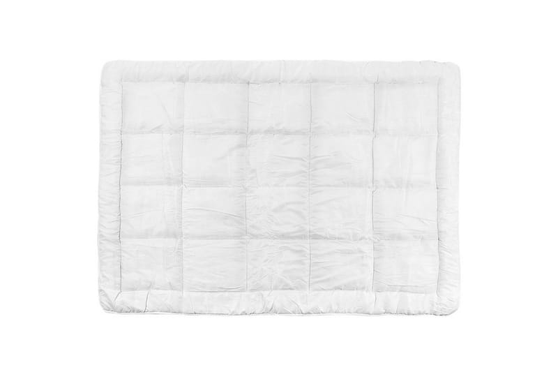 Kabru Täcke 155|220 cm - Vit - Textilier & mattor - Sängkläder - Täcke - Dubbeltäcke