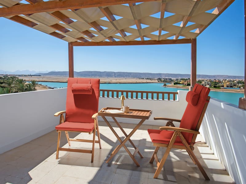 Caféset utomhus Java Premiuim Akaciaträ - Brun/Röd - Utemöbler - Balkong - Balkongmöbler - Balkonggrupper