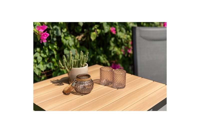 Utomhusmöbelgrupp Lifestyle Garden Panama 2x stapelbarfotölj & bistro bord - Utemöbler - Balkong - Balkongmöbler - Balkonggrupper