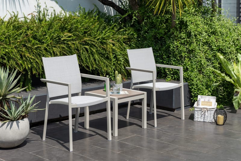 Utomhusset Urbanite sidobord 50 + 2 carverstolar - ljusgrå - Utemöbler - Balkong - Balkongmöbler - Balkonggrupper