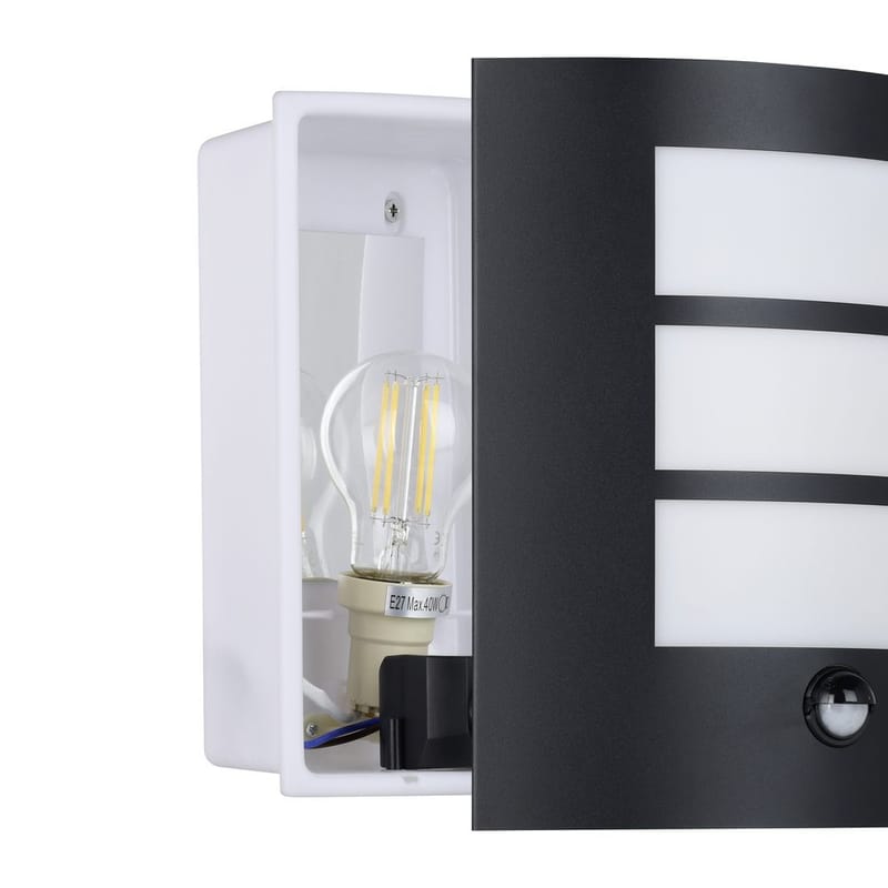 Utvändig vägglampa City med sensor - Svart - Belysning - Utomhusbelysning - Fasadbelysning