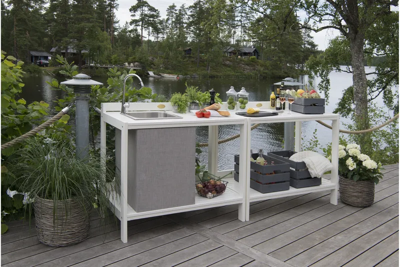 Hillerstorp Läckö Utekök med Vask + Arbetsbänk - Vit - Utemöbler - Grillar & matlagning utomhus - Utekök