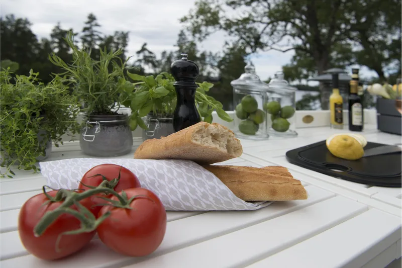 Hillerstorp Läckö Utekök med Vask + Arbetsbänk - Vit - Utemöbler - Grillar & matlagning utomhus - Utekök