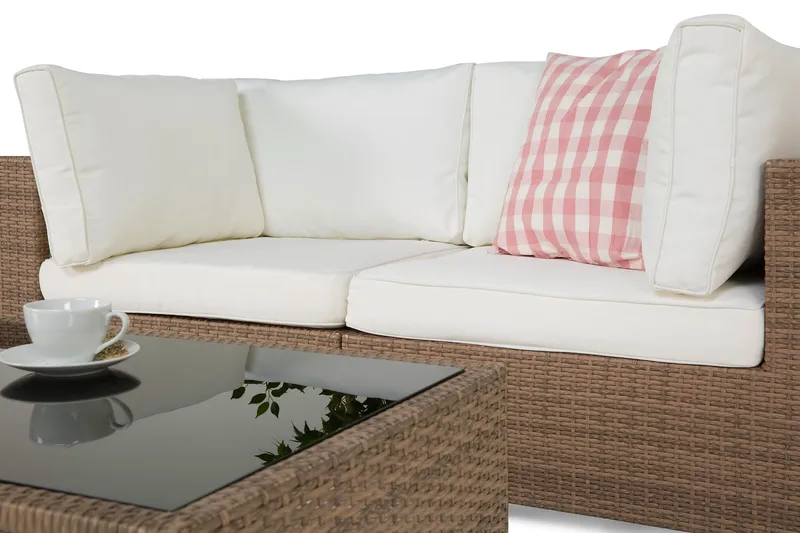 Bahamas Liten loungegrupp utomhus - Soffgrupp till balkong 2-sits - Litet loungeset konstrotting utemöbler - Beige med vita dynor - Utemöbler - Utegrupp - Loungegrupp