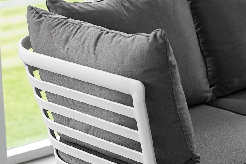 Hillerstorp Lidnäs Utesoffa utan dynor - Vit - Utemöbler - Utegrupp - Loungegrupp