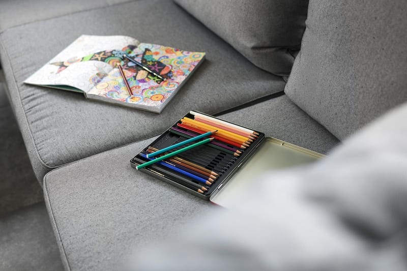 Hillerstorp Lidnäs Utesoffa utan dynor - Vit - Utemöbler - Utegrupp - Loungegrupp