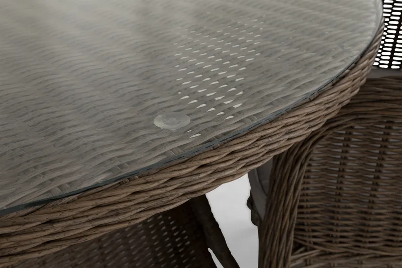 Marcus Matgrupp 140 Rund + 4 Fåtöljer m Dyna - Natur - Utemöbler - Utegrupp - Matgrupper utomhus