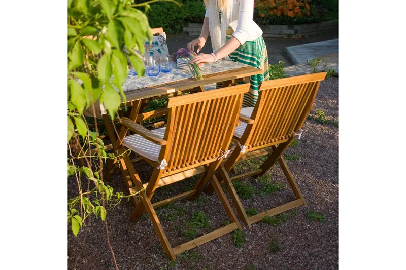 Finlay Matgrupp Utomhus 110x75 cm + 4 Utestolar - Akacia - Utemöbler - Utegrupp - Matgrupper utomhus