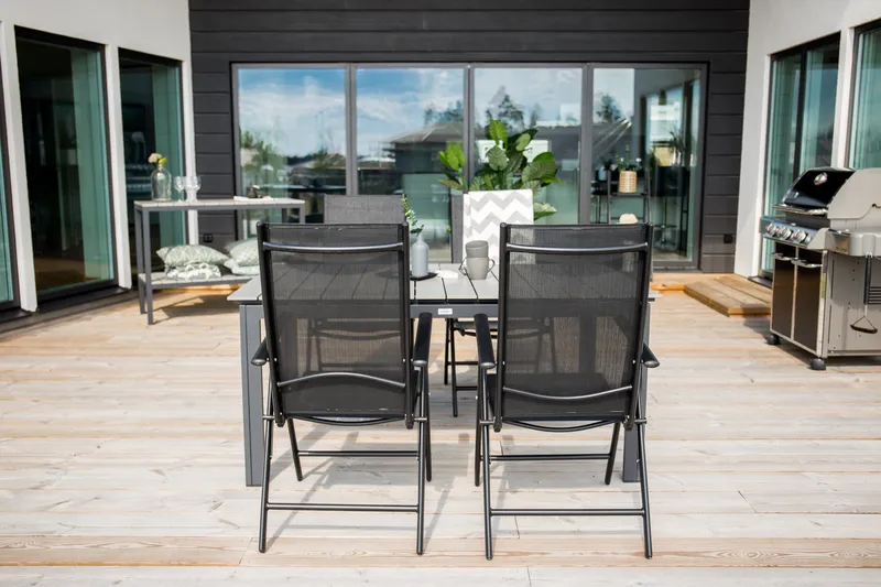 Levels Förlängningsbar Matgrupp Utomhus 160cm + 4 Break Stolar - Svart/Grå - Utemöbler - Utegrupp - Matgrupper utomhus