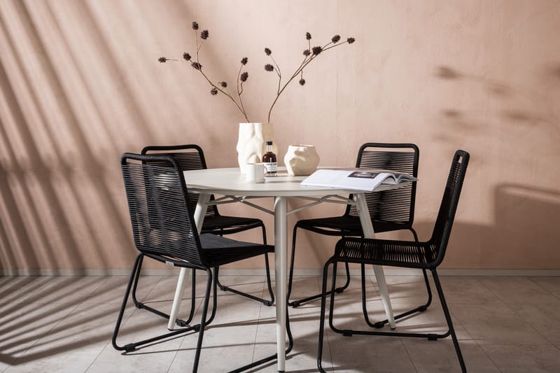 Lina Matgrupp Utomhus Rund 120 cm + 4 Lindos Stapelbar Stol - Svart - Utemöbler - Utegrupp - Matgrupper utomhus
