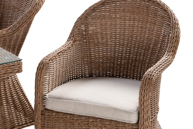 Marcus Matgrupp 140 Rund + 4 Light Fåtöljer m Dyna - Natur - Utemöbler - Utegrupp - Matgrupper utomhus