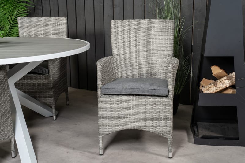 Parma Matgrupp Utomhus Rund Ø140cm + 4 Malin Karmstolar - Natur/Svart - Utemöbler - Utegrupp - Matgrupper utomhus