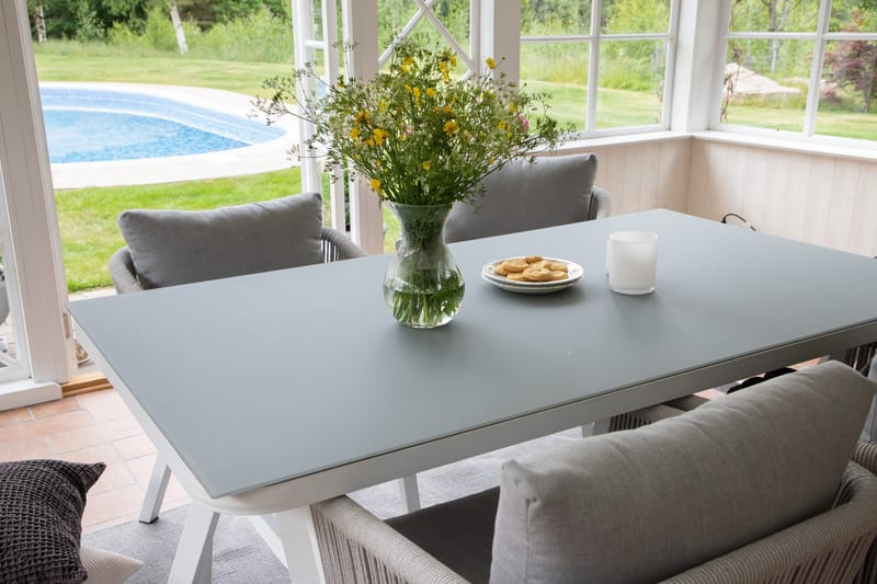 Virya Matgrupp Utomhus 160cm + 4 Matstolar - Svart/Natur - Utemöbler - Utegrupp - Matgrupper utomhus