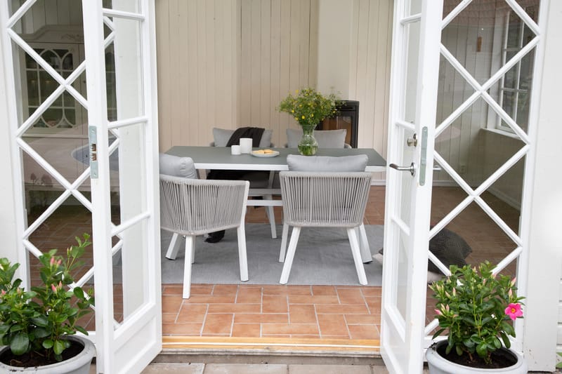 Virya Matgrupp Utomhus 160cm + 4 Matstolar - Svart/Natur - Utemöbler - Utegrupp - Matgrupper utomhus