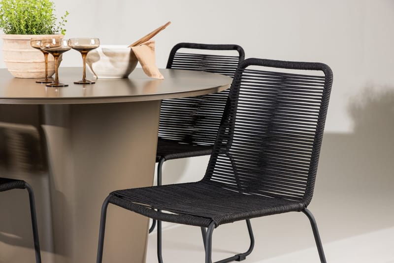 Santa Fe Matbord Utomhus med 4 Lindos Stapelstol Svart - Utemöbler - Utegrupp - Matgrupper utomhus