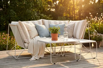 Usteryd utomhus rak 2-sits soffa - Beige/Striped - Utemöbler - Utegrupp - Loungegrupp