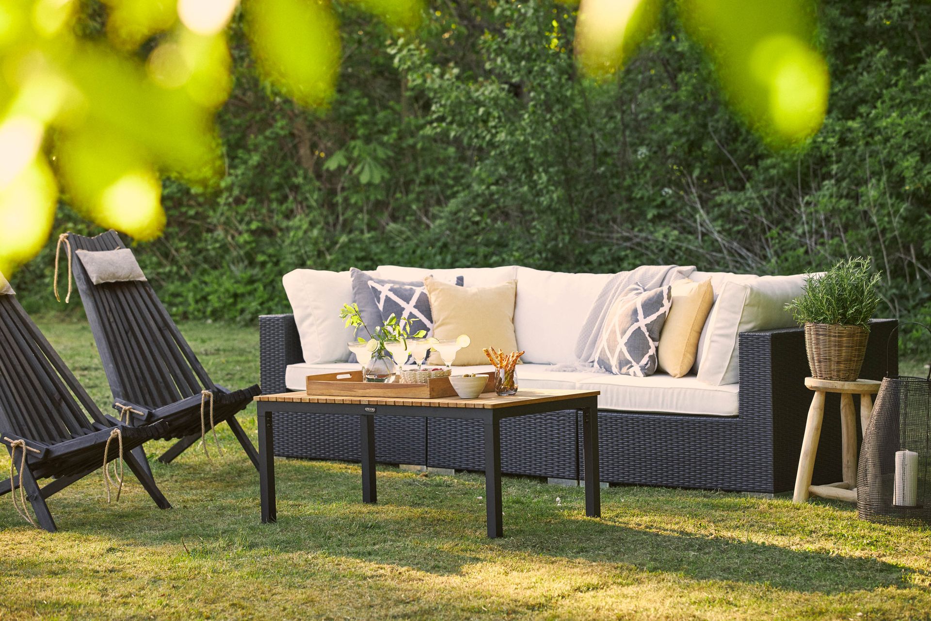 BAHAMAS Loungesoffa Utomhus Utomhus 3-sits + Bord Svart/Teak Svart - Utemöbler - Loungemöbler