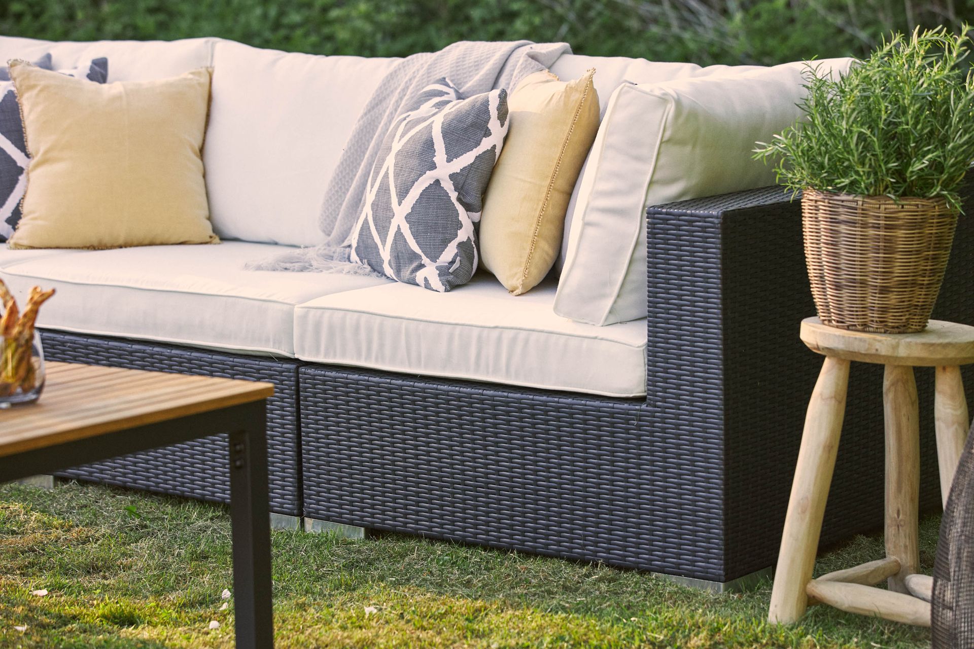 BAHAMAS Loungesoffa Utomhus Utomhus 3-sits + Bord Svart/Teak Svart - Utemöbler - Loungemöbler