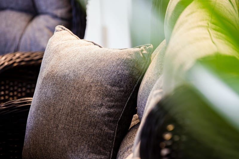 Marcus Soffgrupp 2-sits Ink. Fåtöljer - Svart / Gråa dynor - Utemöbler - Utegrupp - Loungegrupp