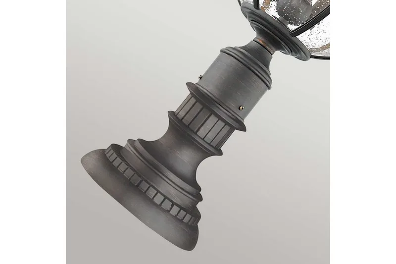 Sockellampa Kichler Halleron - Belysning - Utomhusbelysning - Stolplyktor & grindlyktor