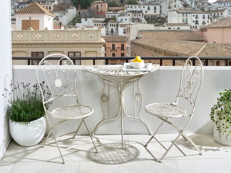 Bistrobord utomhus Coggia 80 cm Järn - Beige - Utemöbler - Trädgårdsbord & Utebord - Cafebord