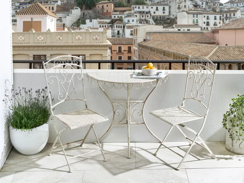 Bistrobord utomhus Juina 80 cm Järn - Beige - Utemöbler - Trädgårdsbord & Utebord - Cafebord