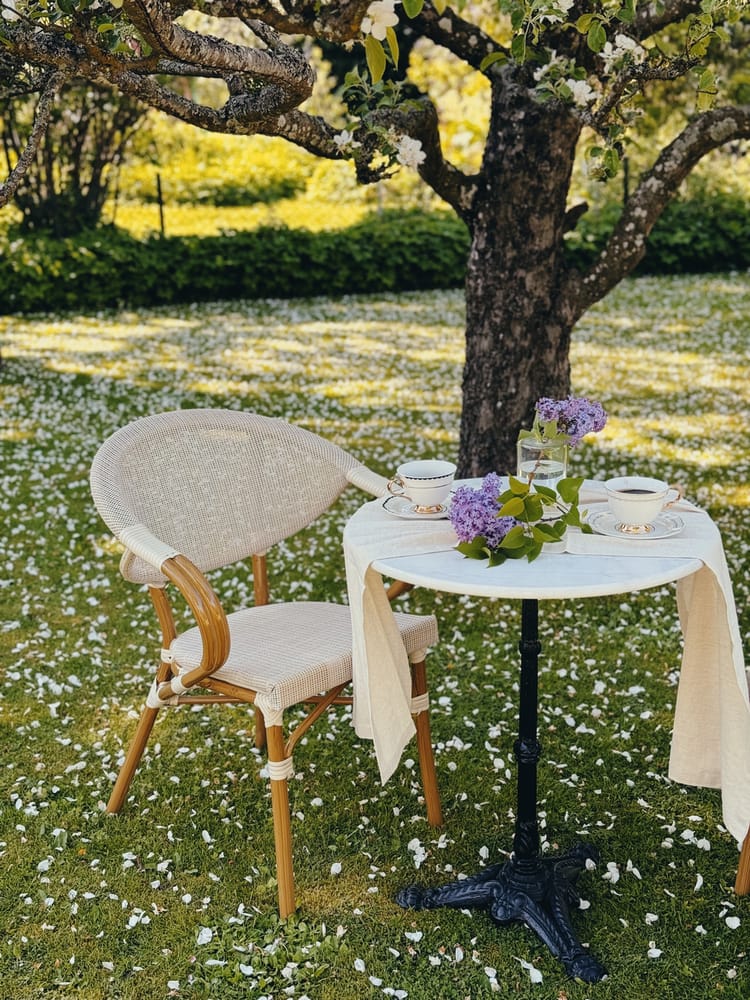 Bord Hillerstorp Glimminge Ø60 cm - Svart - Utemöbler - Trädgårdsbord & Utebord - Cafebord